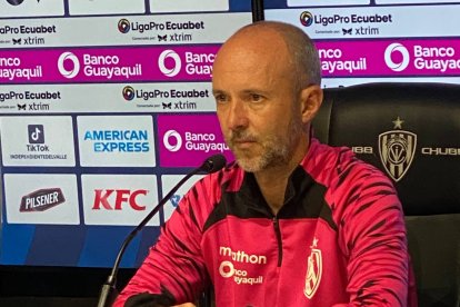 El DT Javier Rabanal apunta a un triunfo en Guayaquil.