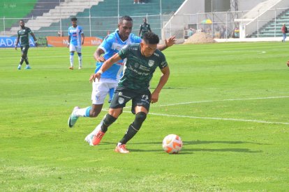 Ángel Mena ha sido titular en Orense.