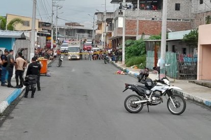 La pareja se movilizaba en una motocicleta tipo Pasola cuando fue interceptada.
