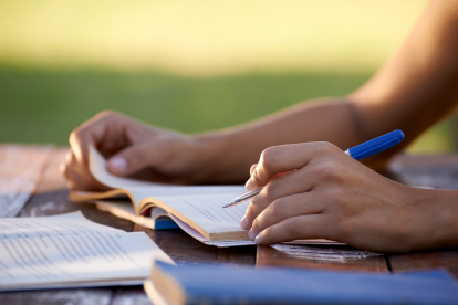 Senescyt Becas 2025: mira cómo postular.