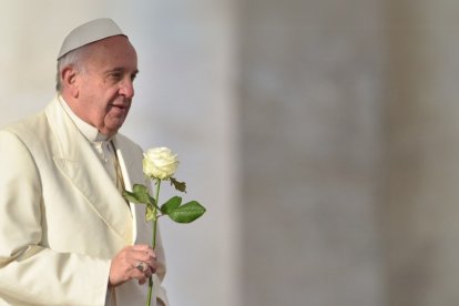 El Papa Francisco presenta mejorarias en su estado de salud en Gemelli.