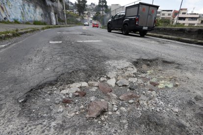 La calle Yanacona fue repavimentada hace dos años. Ya tenía fallas que se agravaron con la época lluviosa.