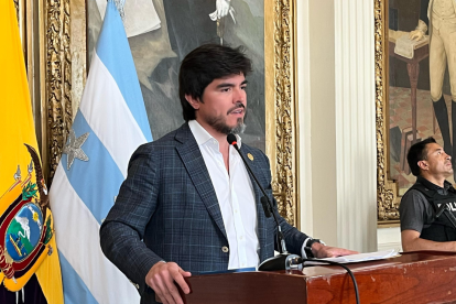 El ministro José de la Gasca informó sobre el nuevo proyecto de ley.