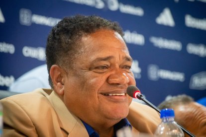 El ingeniero Jorge Guzmán convocó a una rueda de prensa para hablar de los problemas de Emelec