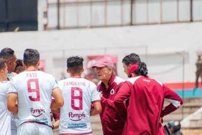 l técnico argentino Luis Soler fue clave para que Vinotinto consiga el anhelado ascenso a primera categoría.