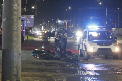 La víctima era un motociclista. Se desconocen los motivos del asesinato.