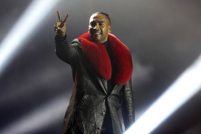 Don Omar echó a una fanática de un concierto en México, en Cancún.