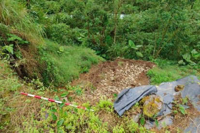 Las intensas lluvias han provocado varios deslaves en sectores de La Maná y Sigchos, provincia de Cotopaxi.