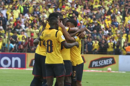 Todo el festejo de Ecuador con el gol de Enner Valencia.