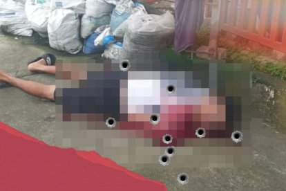 El cuerpo de Ángel Villavicencio 

quedó sobre la vereda.