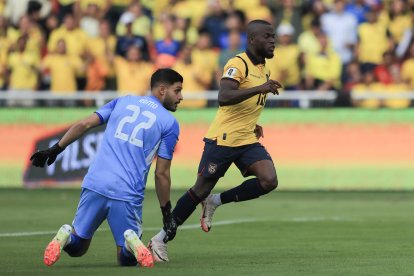 Enner Valencia marcó un doblete ante Venezuela.