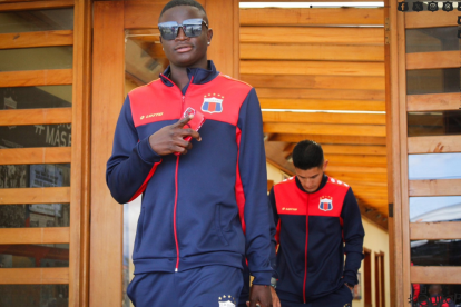 Deportivo Quito mide a Liga de Quito en la Noche Azulgrana 2025 este 22 de marzo.