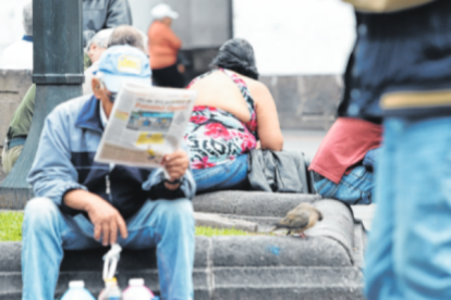 En Quito hay quienes están dispuesta a ofrecer sus servicios de sexualidad a hombres de tercera edad.