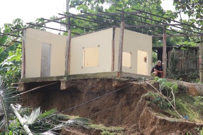 El estado en que quedó una vivienda por el desastre en el cerro de Junín.