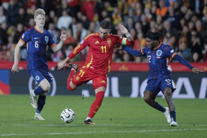 España y Países Bajos lucharon con intensidad en busca de los cuartos de final.