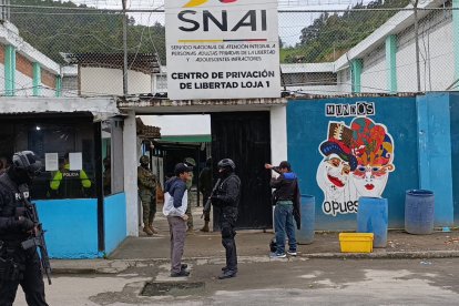 Tres reos fueron encontrado sin vida en cárcel de Loja.