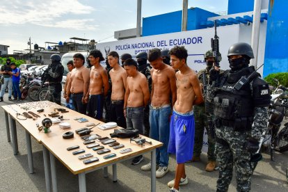 Los detenidos en un operativo ejecutado en Durán.