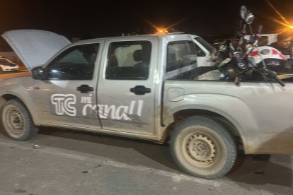 El vehículo se encontraba en una vivienda, la cual fue allanada.