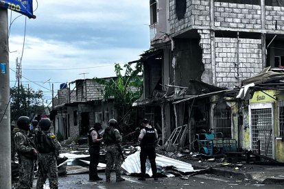 Cuatro casas quedaron destruidas por la fuerte explosión