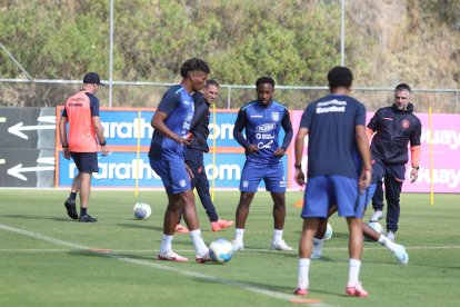 John Yeboah no fue considerado para el partido entre Ecuador y Chile.