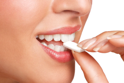 Recientes estudios revelaron que los chicles, más allá de ser un placer efímero, pueden ser una amenaza ambiental.