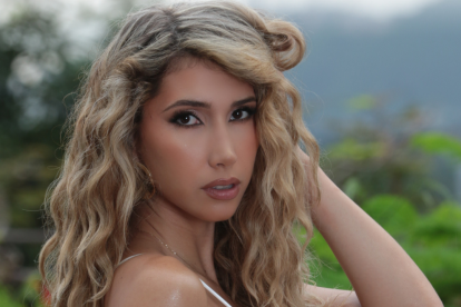 Ana Paula es una actriz y cantante ecuatoriana que triunfa en Argentina.