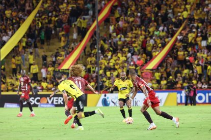 Barcelona SC es el líder de la LigaPro 2025.