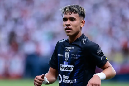 Kendry Páez sigue entrenando con Independiente luego de sus pasantías con Chelsea, dueño de su club