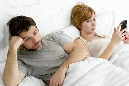 La intimidad monótona es común entre parejas jóvenes, también, según expertos.