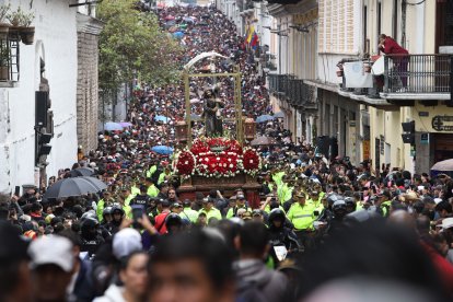 La procesión de Jesús del Gran Poder es una de las tradiciones más importantes en Quito.