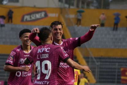 Michael Hoyos festeja el 2-1 final sobre el Aucas.