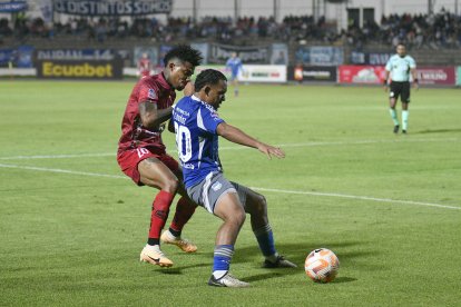 Emelec empató 1-1 frente a Mushuc Runa.
