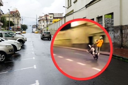 Además de los llamados piques, los motociclistas hacen piruetas con sus vehículos.