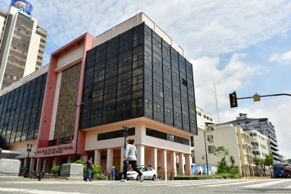 Conoce la historia de los edificios brutalistas de Guayaquil