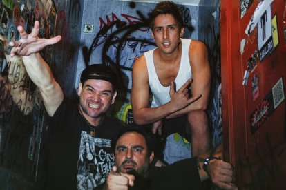 Señor Jáid, banda de Moncho Villacreses (i), tocará en el evento benéfico.