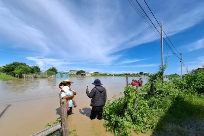 Los pobladores tuvieron que abandonar sus casas