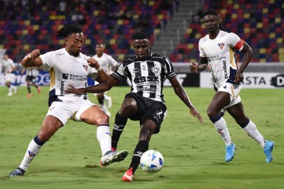 Los albos iniciaron con empate su camino en la Copa Libertadores 2025.