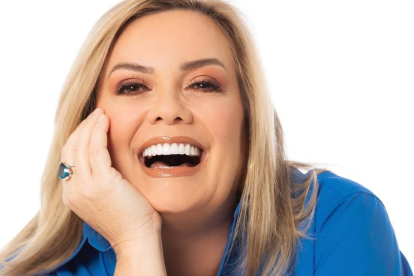 Úrsula Strenge regresó a la televisión en un programa de Teleamazonas.