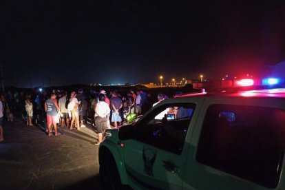 Un policía en servicio pasivo fue atacado por delincuentes armados,cuando intentaba cerrar la compra de un vehículo.