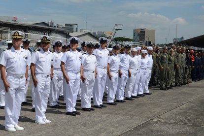 La Armada abrió proceso de reclutamiento para jóvenes