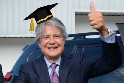 Revisa los requisitos para postular a la beca Guillermo Lasso.