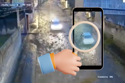 Se observa al automóvil ser arrastrado por la corriente durante el fuerte aluvión en el sector de Conocoto.