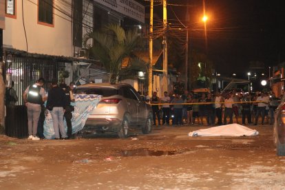 Los esposos fueron tiroteados la noche del 7 de abril en la ciudadela Los Ángeles, en Portoviejo.