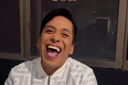 La llamada lo intranquilizó y deprimió tanto que se alejó de las redes y de la televisión.