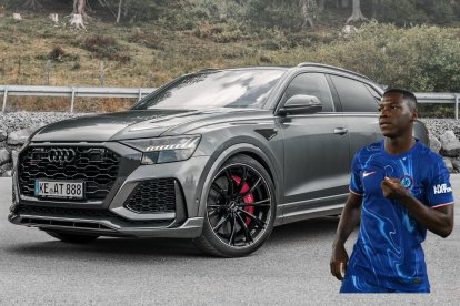 Moisés Caicedo tiene un lujoso auto en Inglaterra.