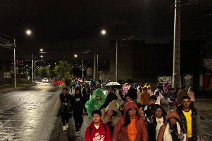 La tradicional Caminata de la Fe, que recorre 44 kilómetros entre Ambato y Baños, se realizó sin mayores incidentes este 2025.