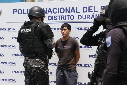 El sospechoso es requerido en su país, Perú, por violación de menores.