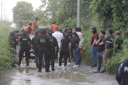 Esta es el camino de tierra donde los militares aseguraron liberaron a los menores, aún con vida.
