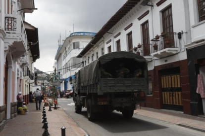 22 cantones del país tendrán toque de queda desde el 12 de abril.