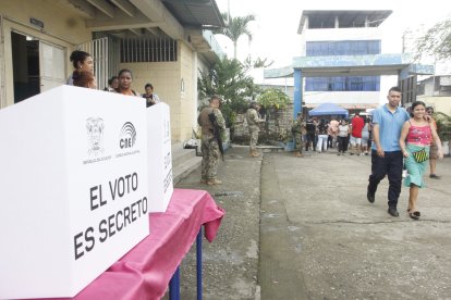 La multa por tomarle foto a la papeleta de votación, ¿de cuánto es?